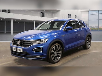 Used Volkswagen T-Roc 2019 for sale - 76807598: Photo