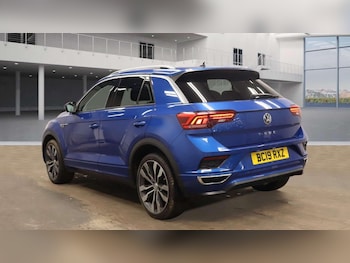 Used Volkswagen T-Roc 2019 for sale - 76807598: Photo