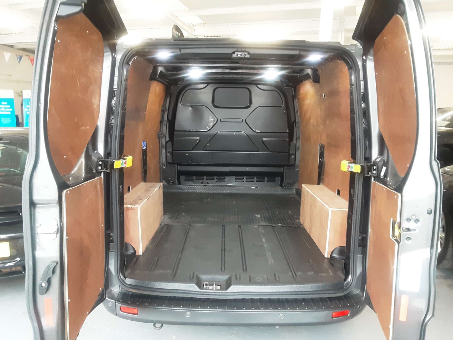 Used Ford Transit Custom 2021 for sale - 76404626: Photo 31