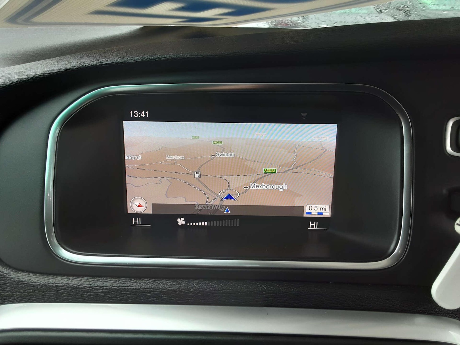 Used Volvo V40 2019 for sale - 77440548: Photo 30