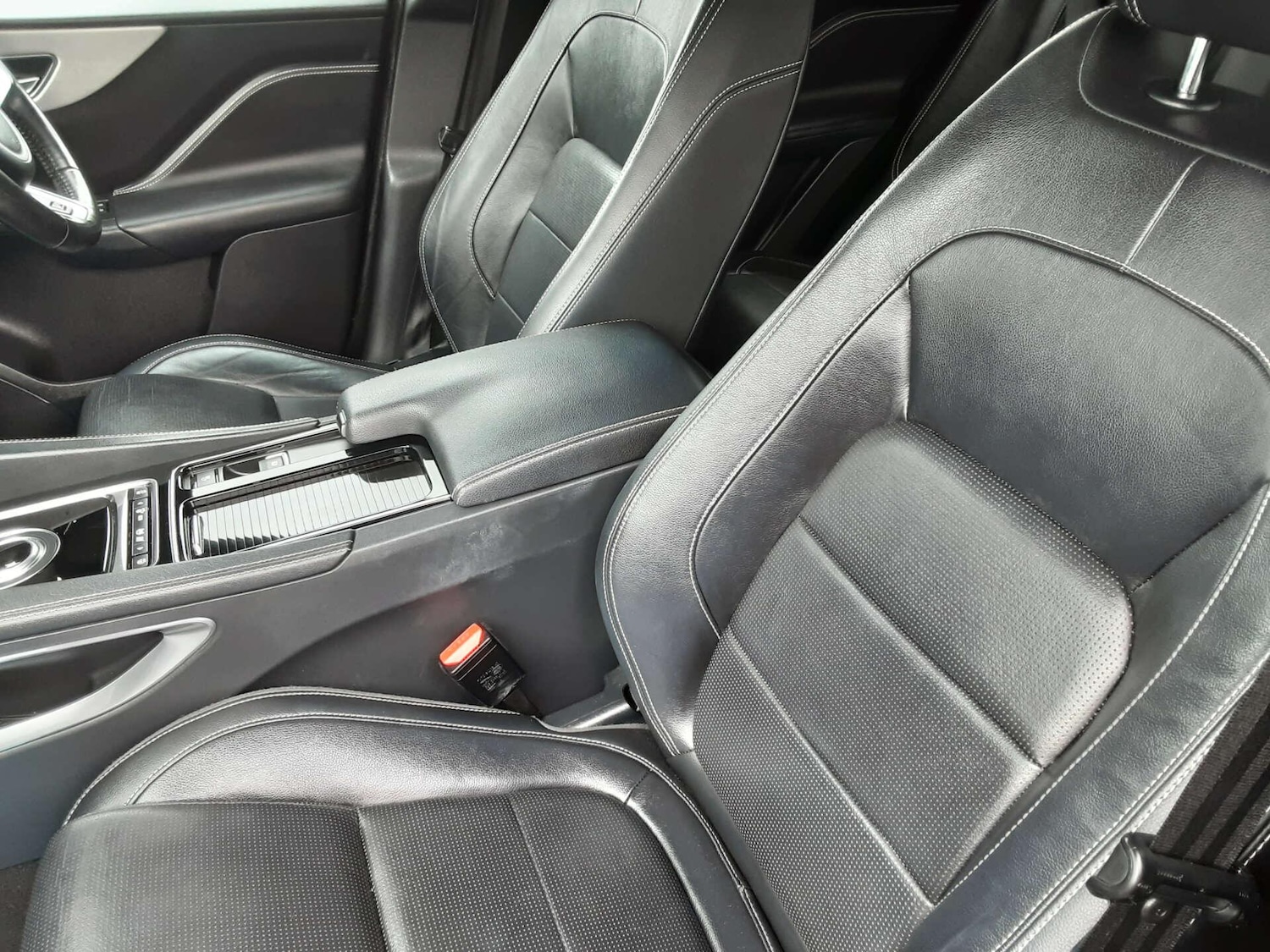 Used Jaguar F-Pace 2018 for sale - 77598693: Photo 26