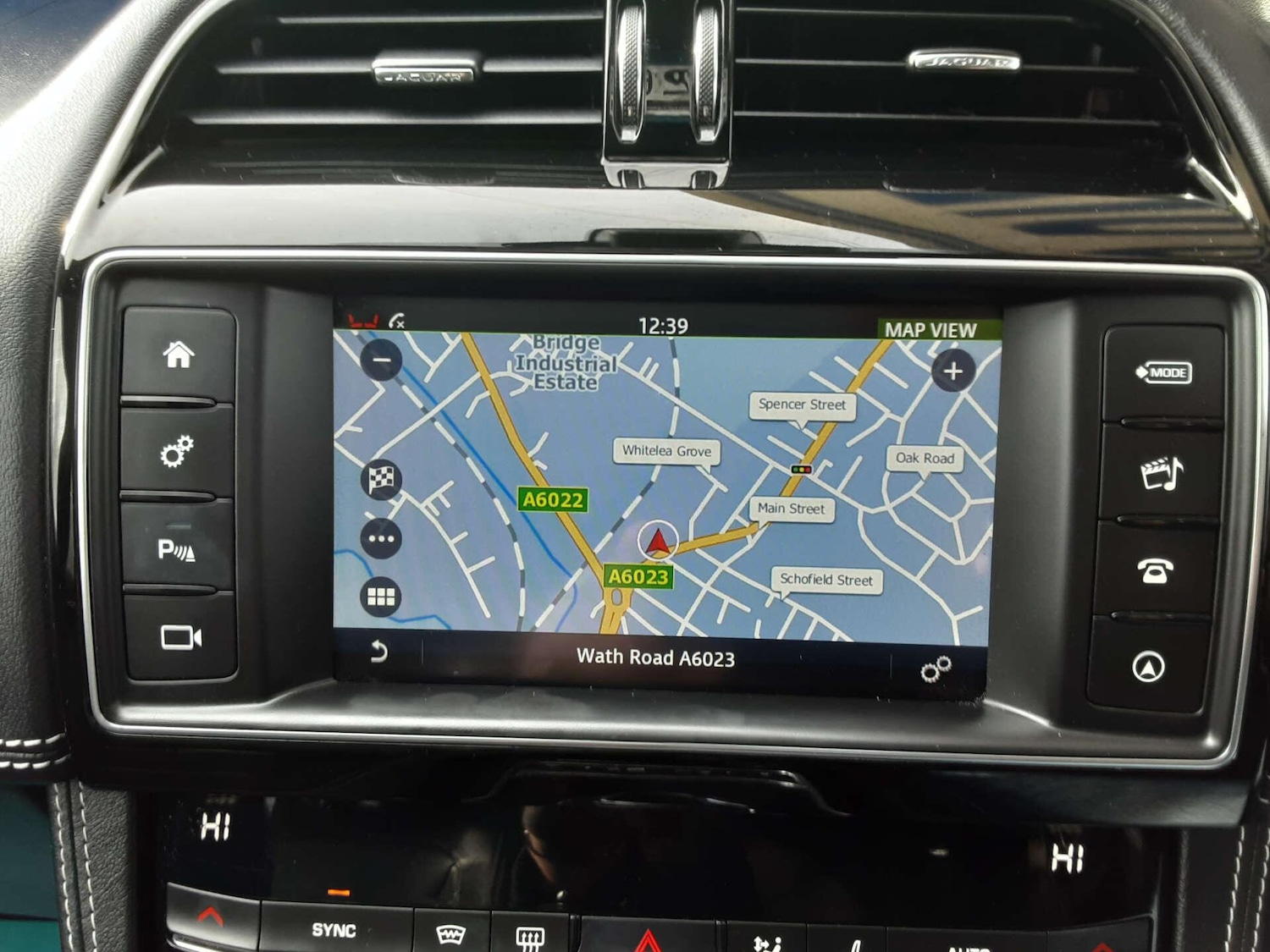 Used Jaguar F-Pace 2018 for sale - 77598693: Photo 41