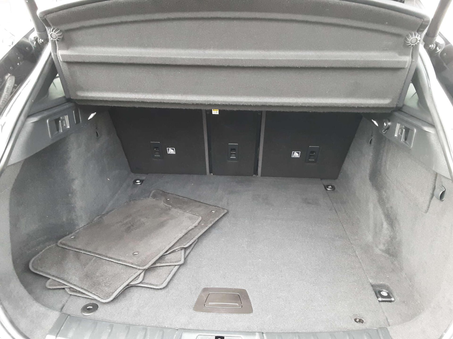 Used Jaguar F-Pace 2018 for sale - 77598693: Photo 43