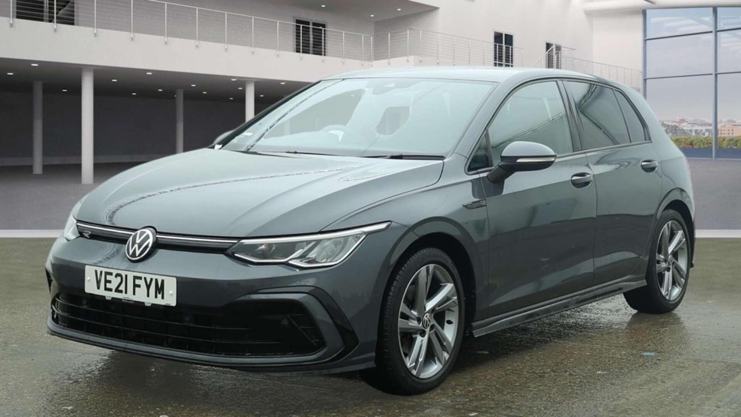 Used Volkswagen Golf 2021 for sale - 77525003: Photo 2