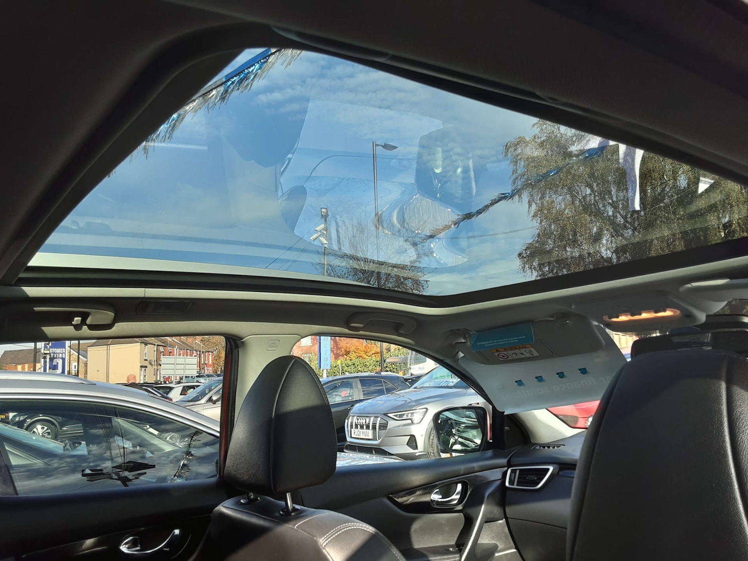 Used Nissan Qashqai 2015 for sale - 76650425: Photo 15