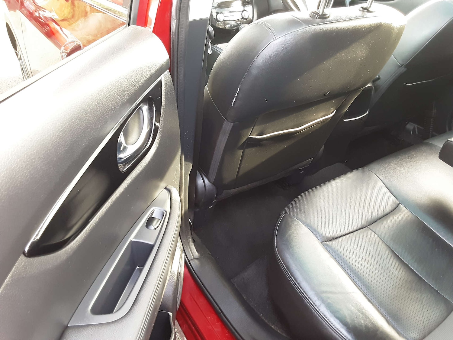 Used Nissan Qashqai 2015 for sale - 76650425: Photo 25