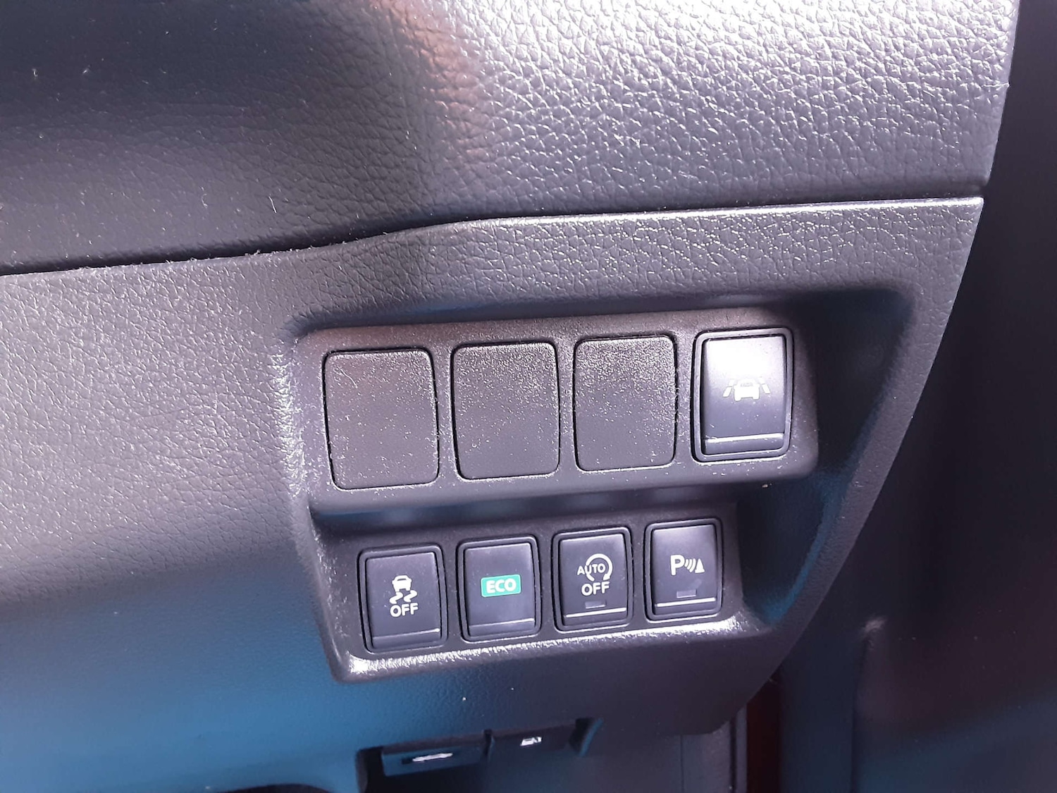 Used Nissan Qashqai 2015 for sale - 76650425: Photo 29