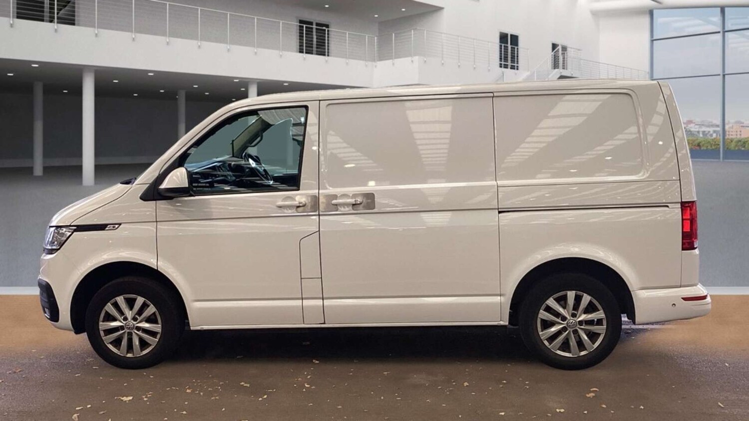 Used Volkswagen Transporter 2021 for sale - 76412004: Photo 13