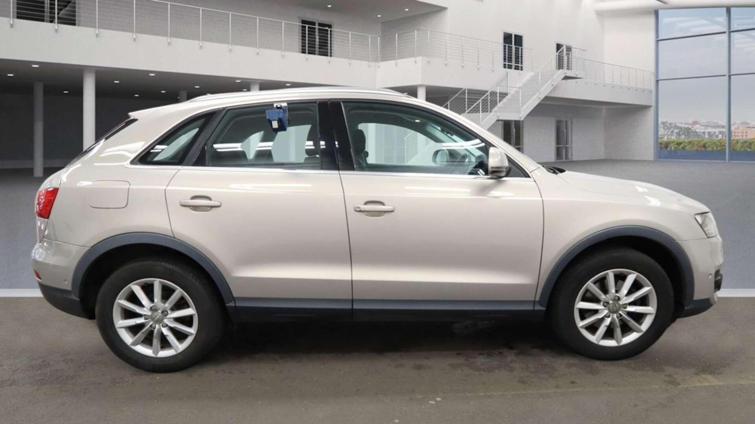 Used Audi Q3 for sale - 77854082: Photo 9
