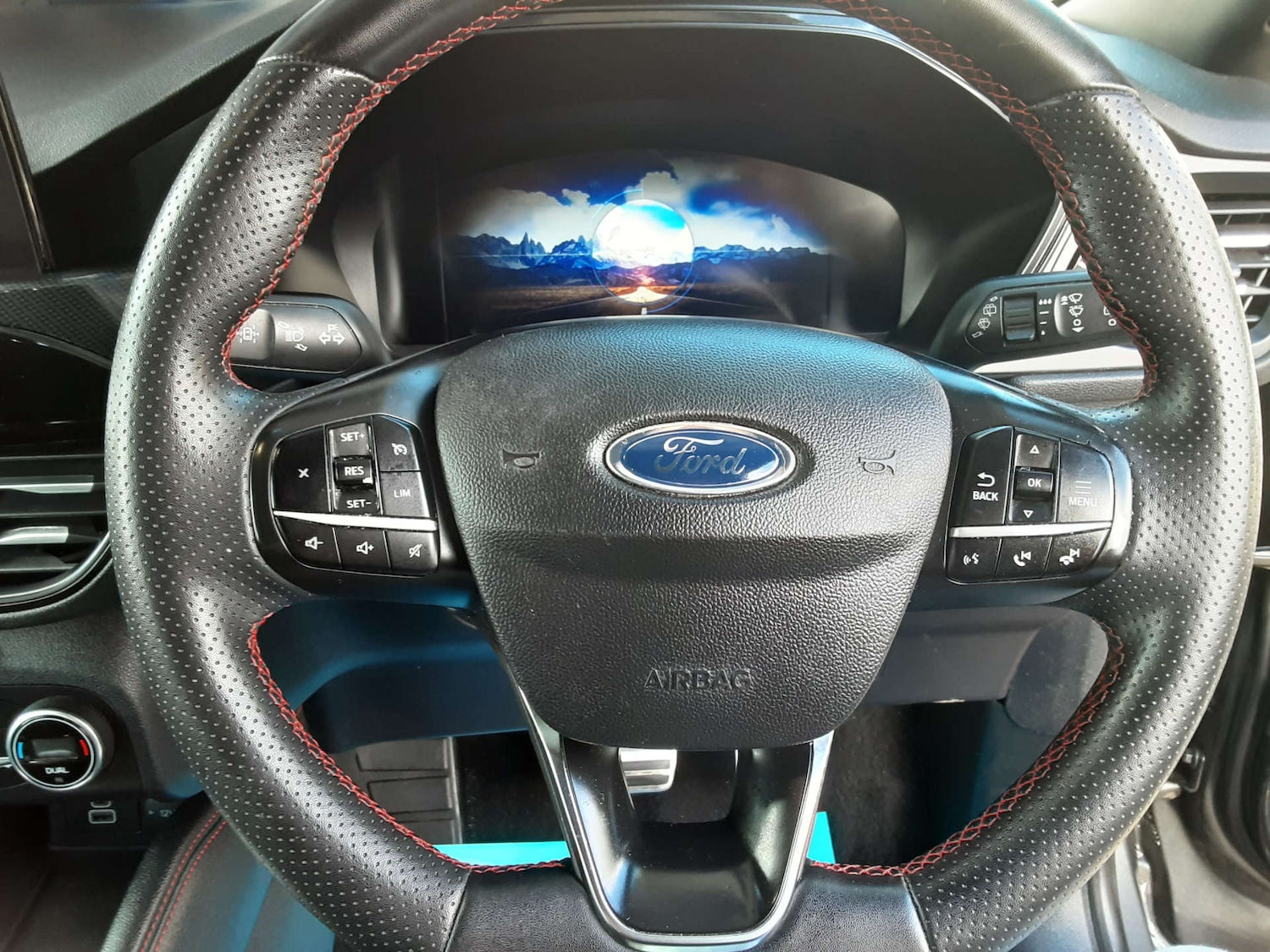 Used Ford Kuga 2022 for sale - 76404636: Photo 32