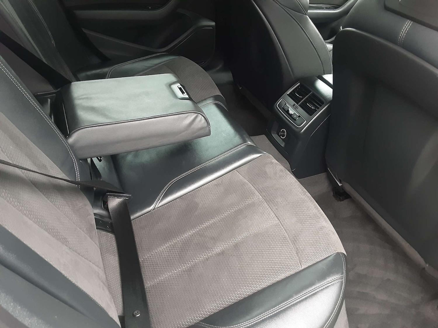 Used Audi A4 2019 for sale - 76404621: Photo 27