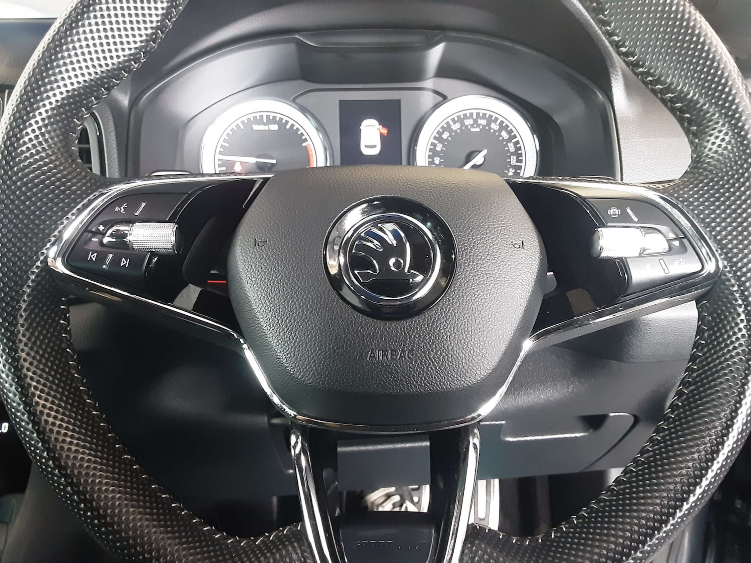 Used Skoda Karoq 2021 for sale - 76411992: Photo 31