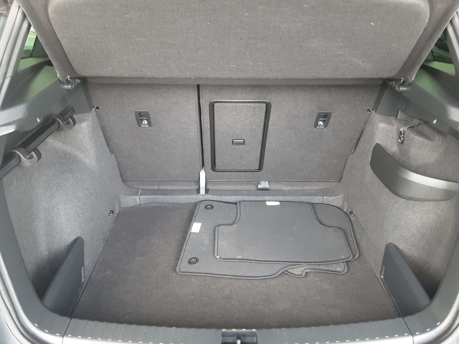 Used Skoda Karoq 2021 for sale - 76411992: Photo 44