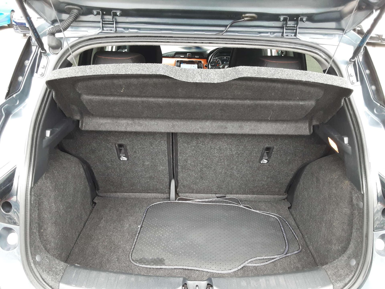 Used Nissan Micra 2017 for sale - 76926533: Photo 30