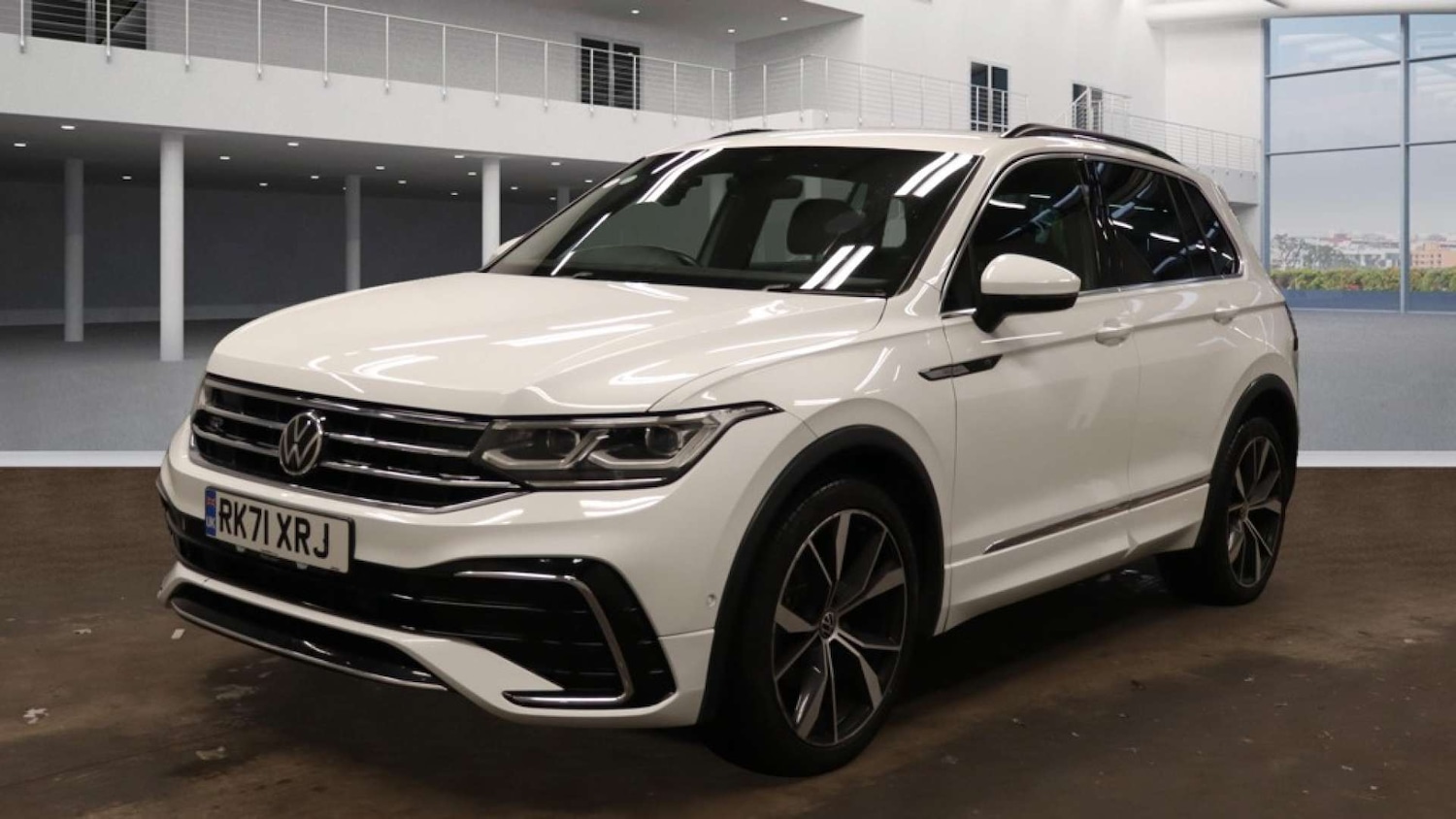 Used Volkswagen Tiguan 2021 for sale - 76407719: Photo 2