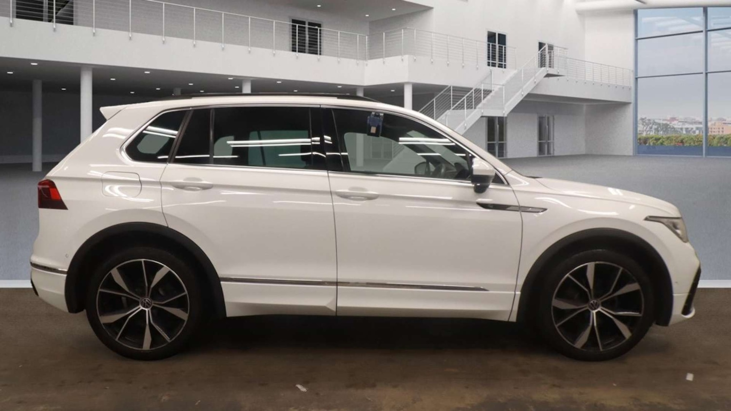 Used Volkswagen Tiguan 2021 for sale - 76407719: Photo 9