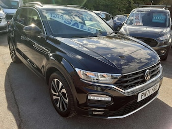 Used Volkswagen T-Roc 2021 for sale - 76807652: Photo