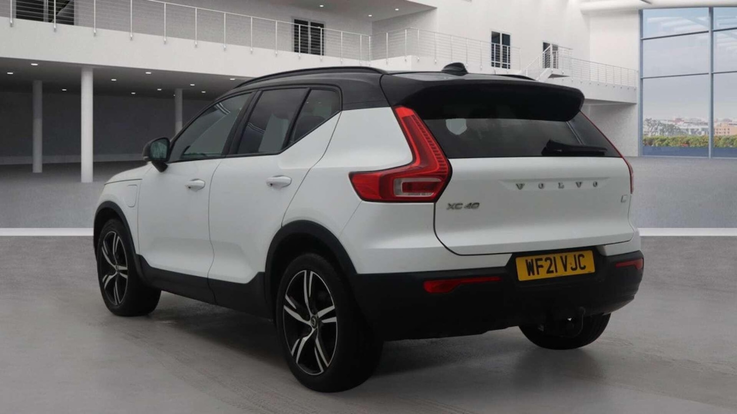 Used Volvo XC40 2021 for sale - 77439870: Photo 3