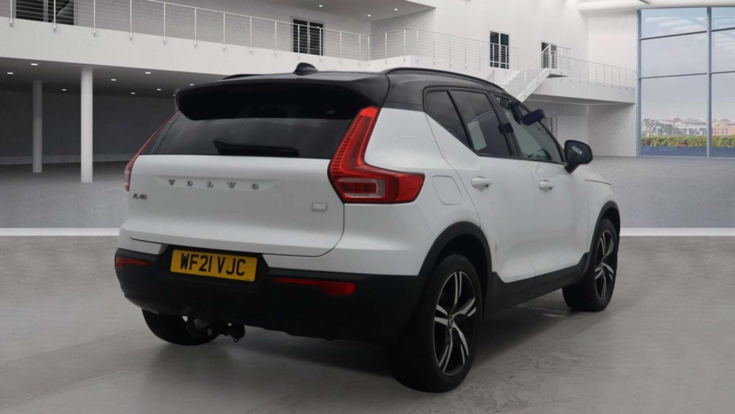 Used Volvo XC40 2021 for sale - 77439870: Photo 4