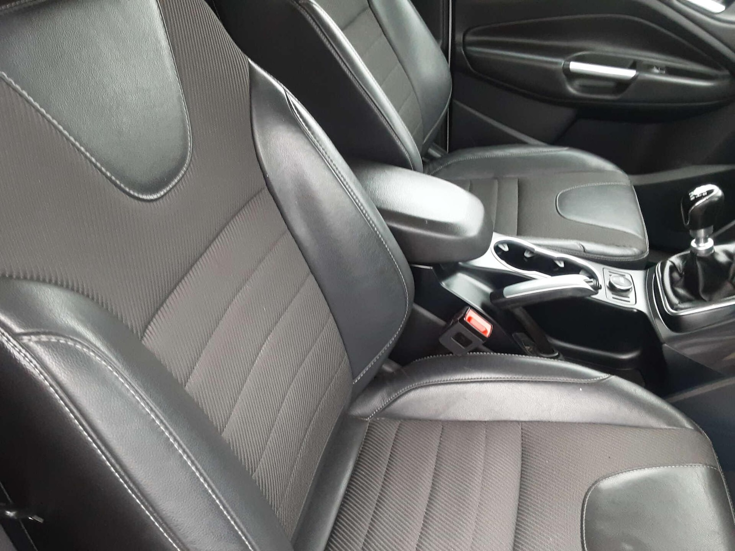 Used Ford Kuga 2015 for sale - 76807702: Photo 21