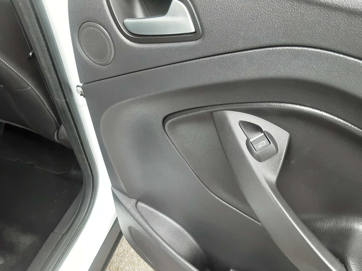 Used Ford Kuga 2015 for sale - 76807702: Photo 31