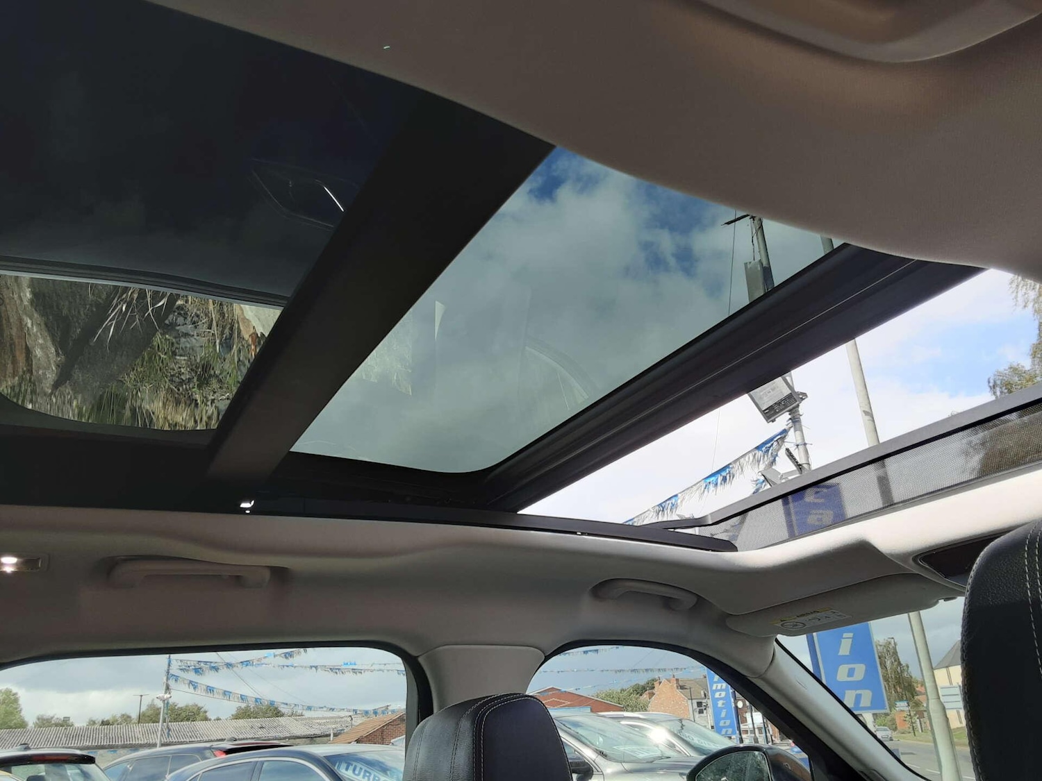 Used Land Rover Range Rover Velar 2018 for sale - 76807670: Photo 18