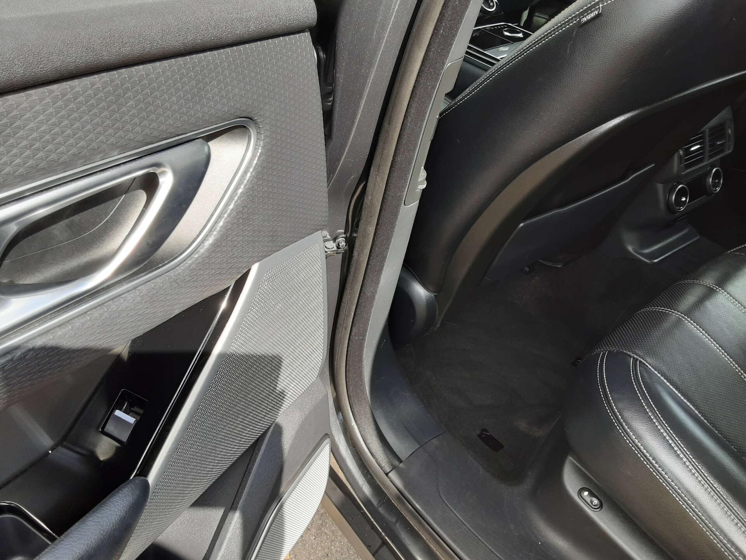 Used Land Rover Range Rover Velar 2018 for sale - 76807670: Photo 33