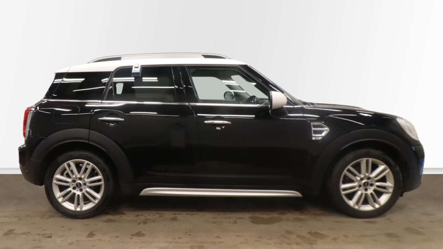 Used MINI Countryman 2017 for sale - 77131050: Photo 9