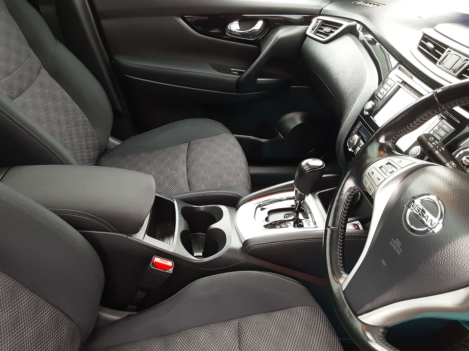 Used Nissan Qashqai 2014 for sale - 76556002: Photo 23