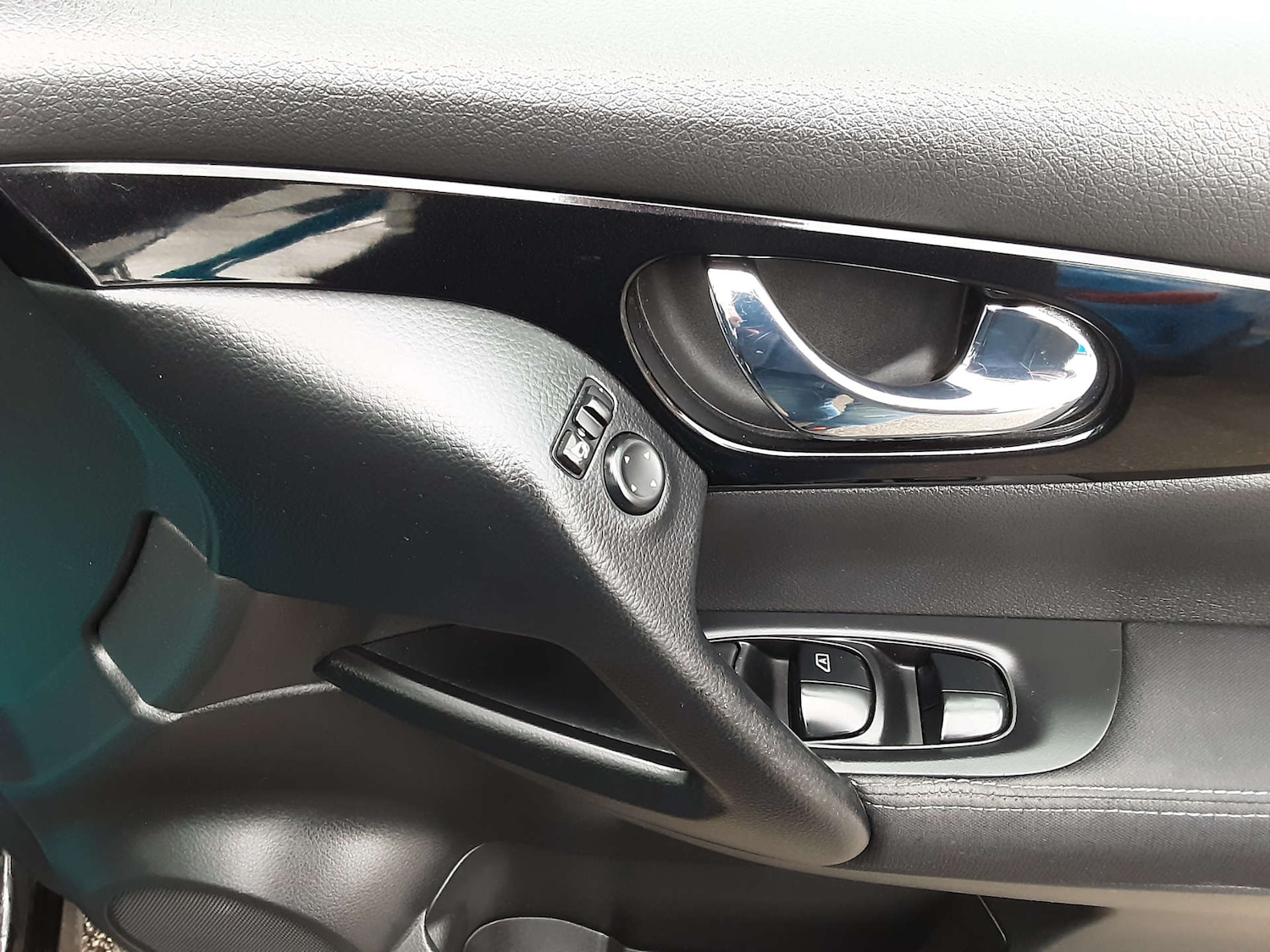 Used Nissan Qashqai 2014 for sale - 76556002: Photo 28