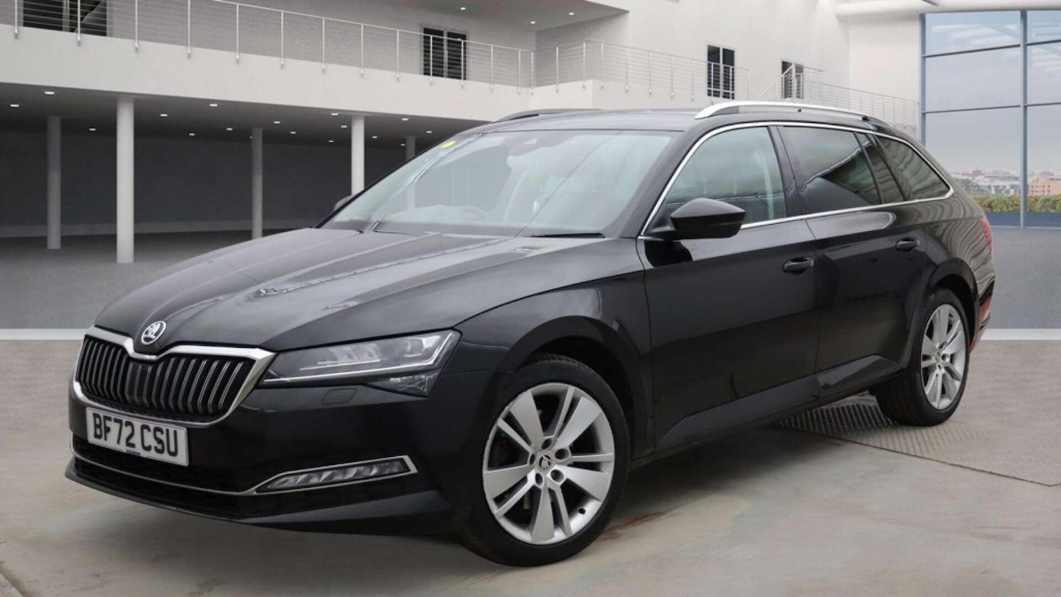 Used Skoda Superb for sale - 77229452: Photo 2