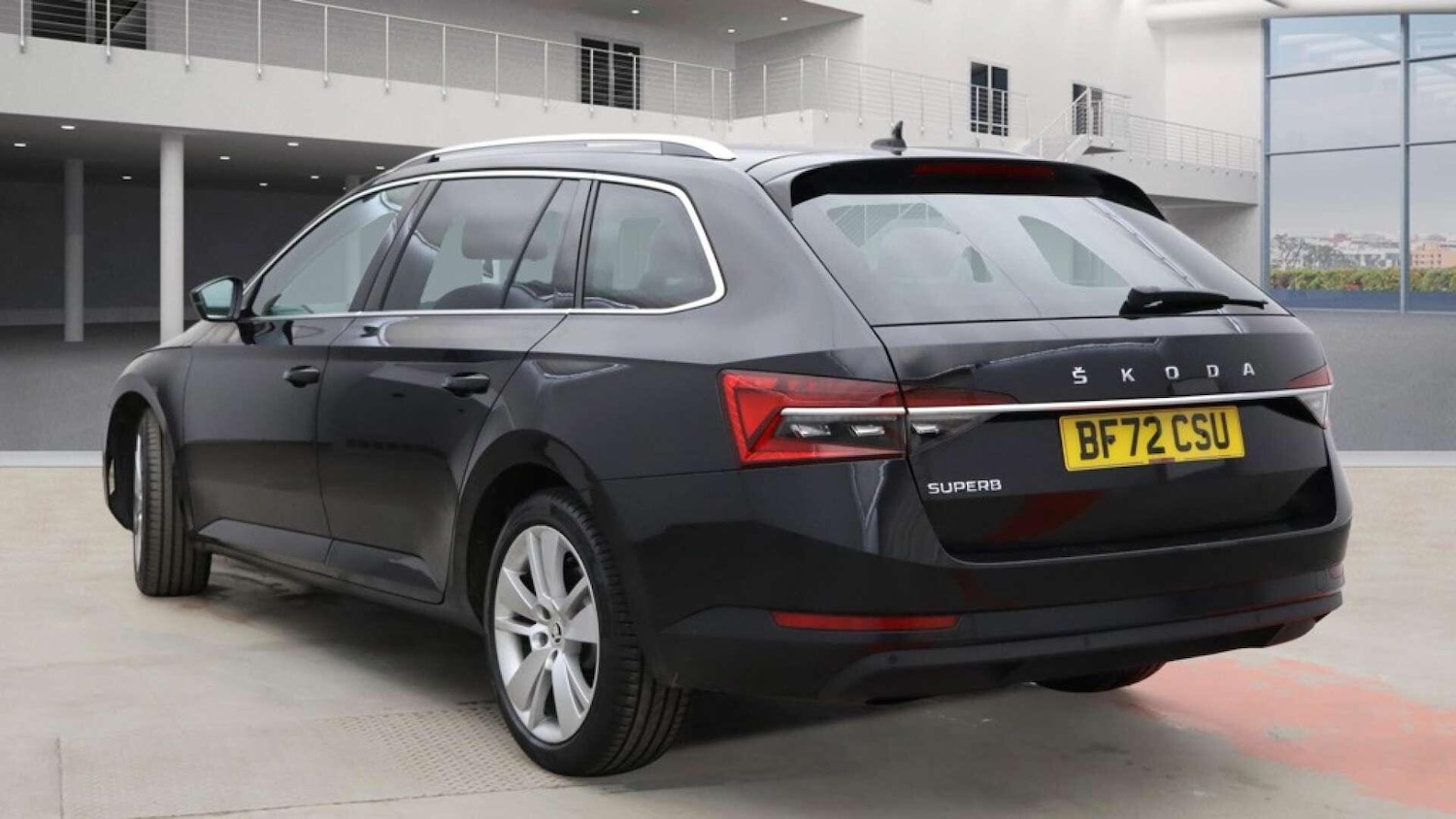 Used Skoda Superb for sale - 77229452: Photo 3