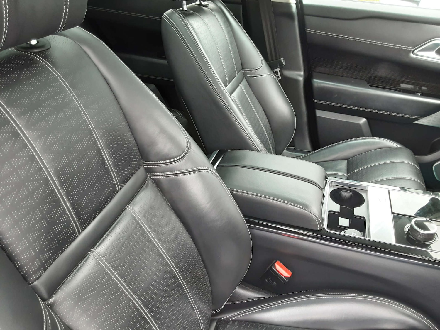 Used Land Rover Range Rover Velar 2019 for sale - 76404584: Photo 24