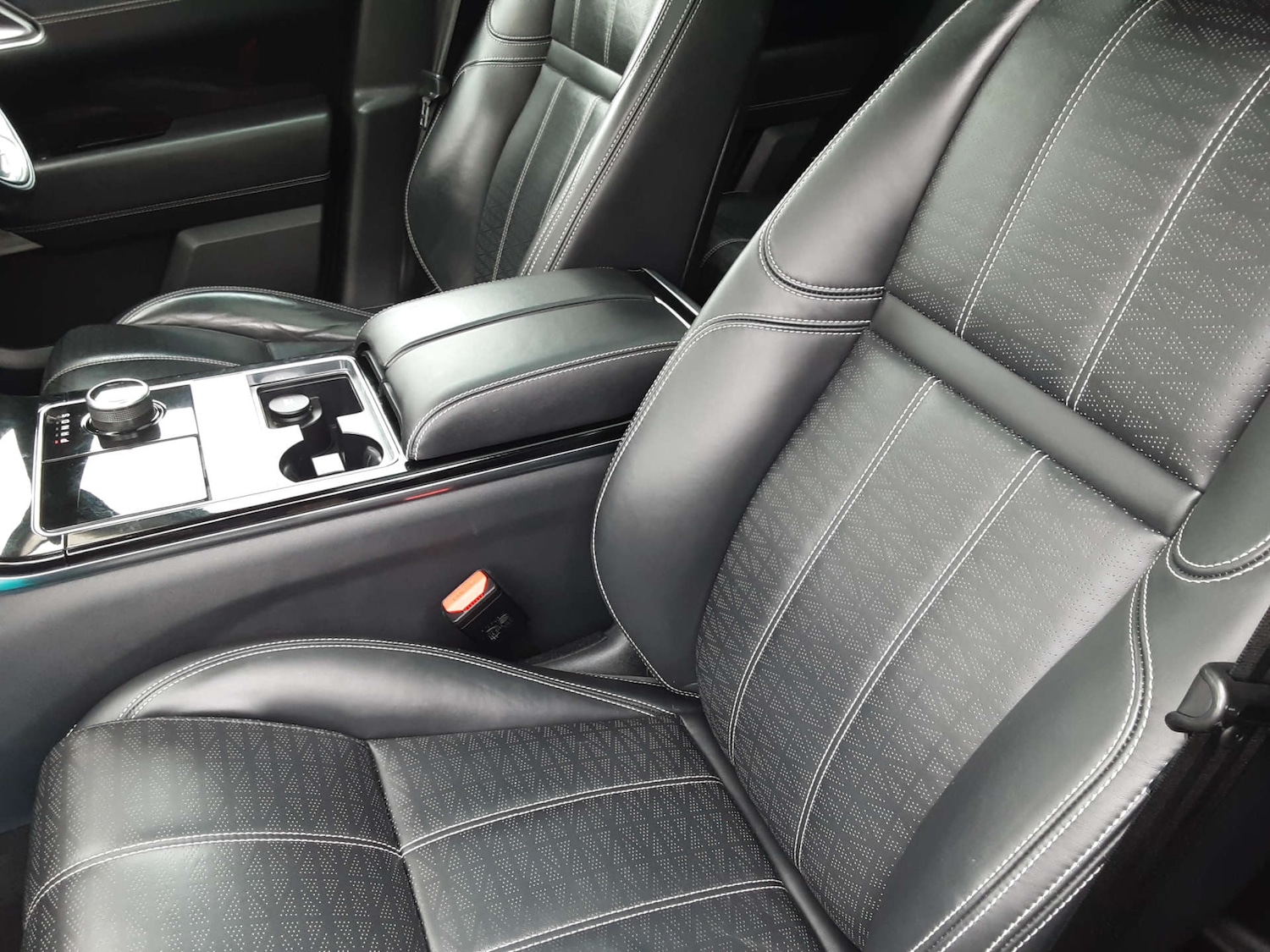 Used Land Rover Range Rover Velar 2019 for sale - 76404584: Photo 28