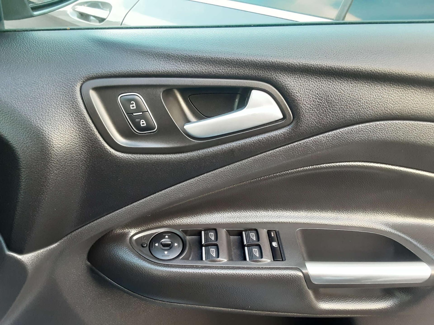 Used Ford Kuga 2019 for sale - 77028988: Photo 28