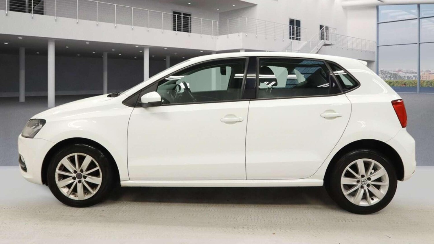 Used Volkswagen Polo 2014 for sale - 77524512: Photo 12