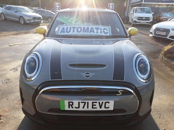 Used MINI Hatch 2021 for sale - 76807672: Photo