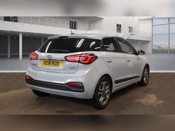 Used Hyundai i20 2018 for sale - 76451753: Photo