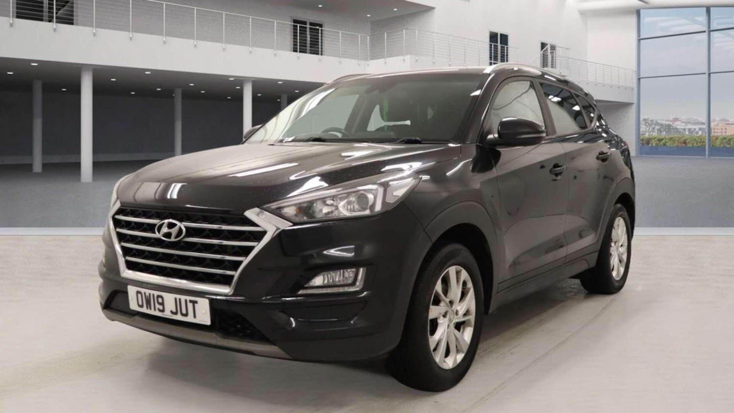 Used Hyundai TUCSON for sale - 77537580: Photo 2