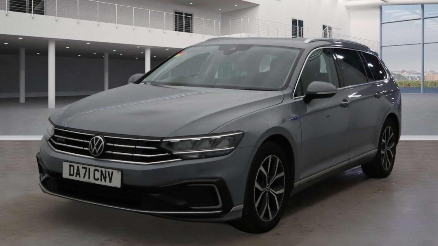 Used Volkswagen Passat 2021 for sale - 77882572: Photo 2