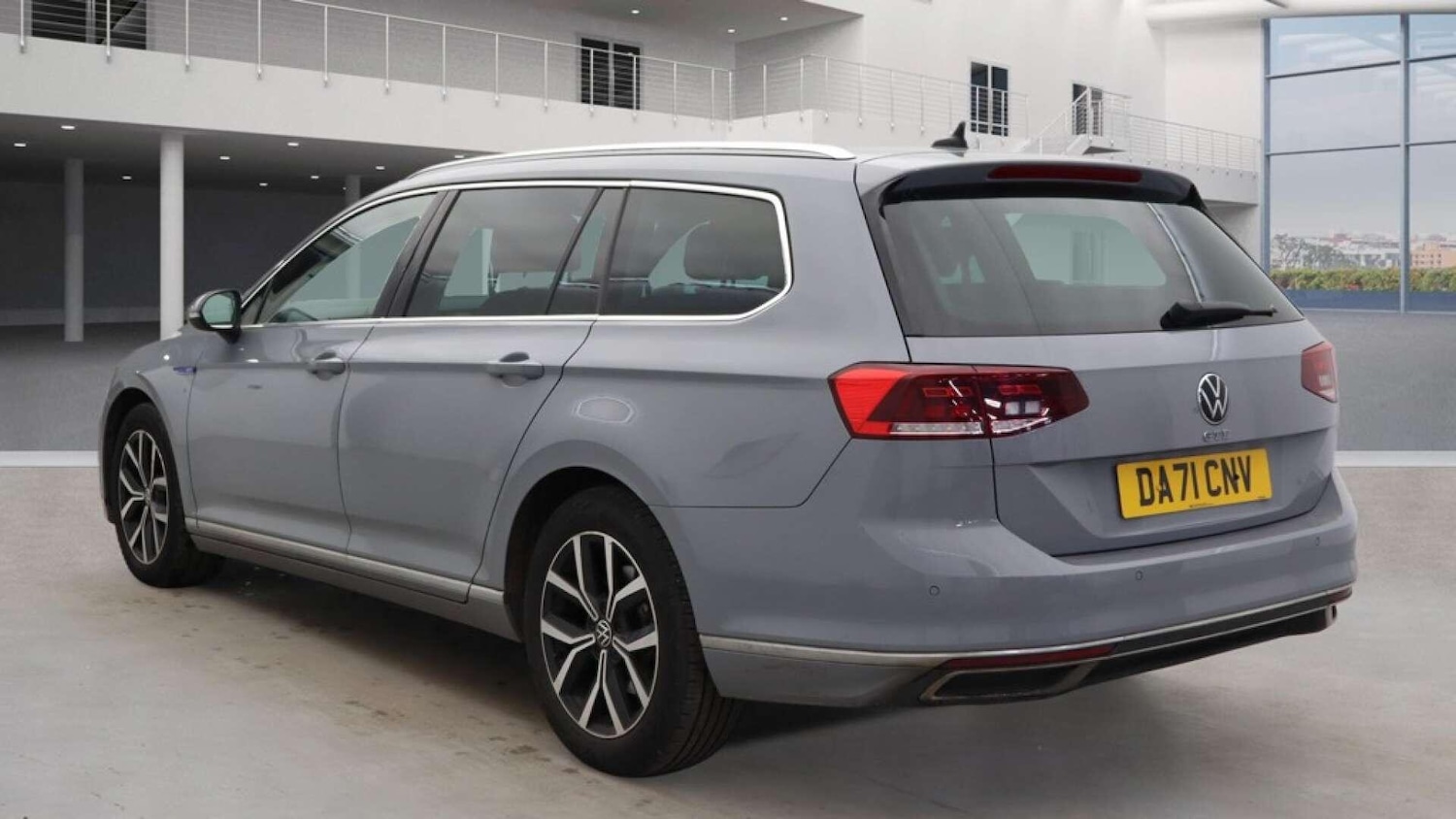 Used Volkswagen Passat 2021 for sale - 77882572: Photo 3