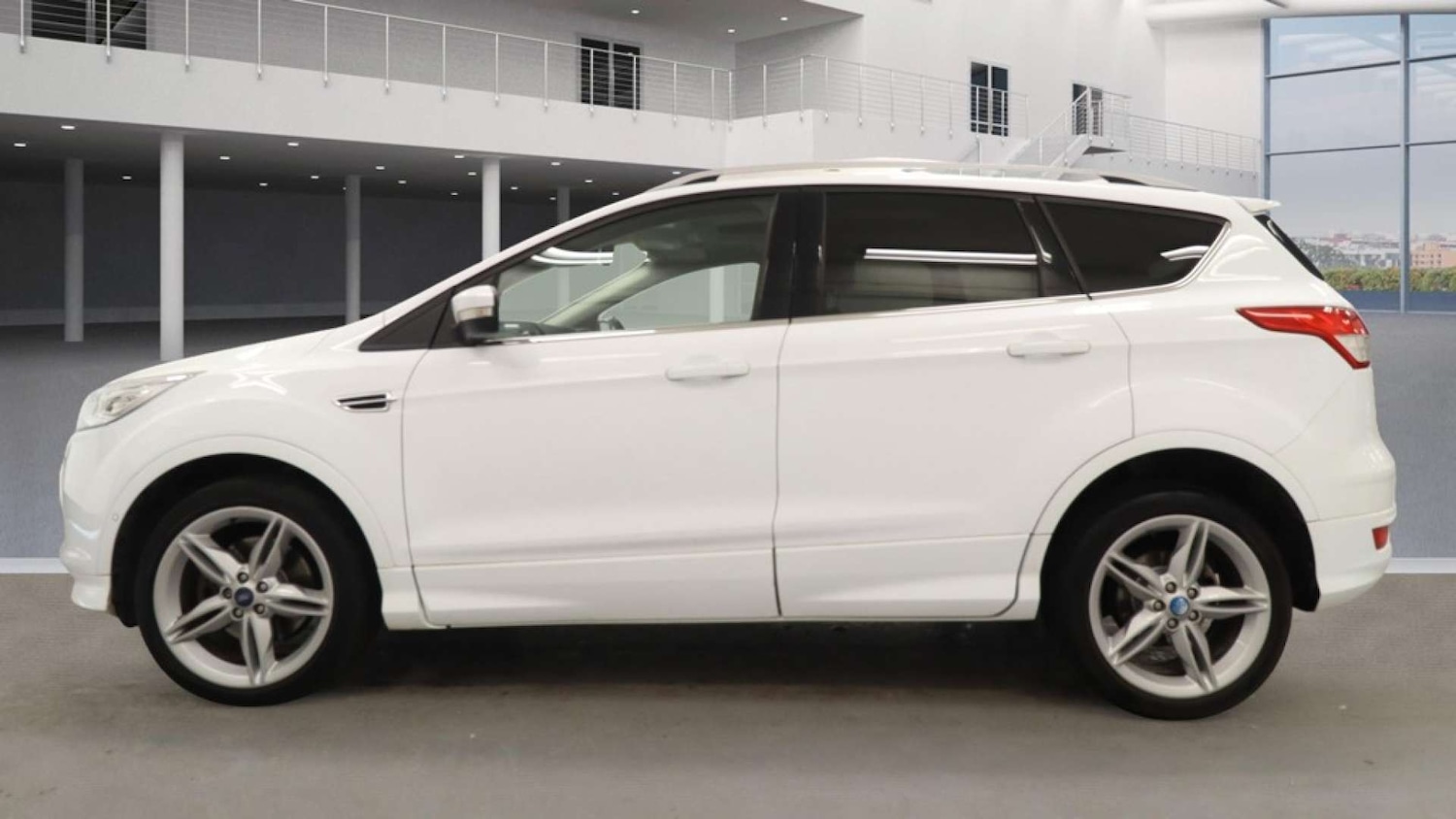 Used Ford Kuga 2015 for sale - 76411980: Photo 10