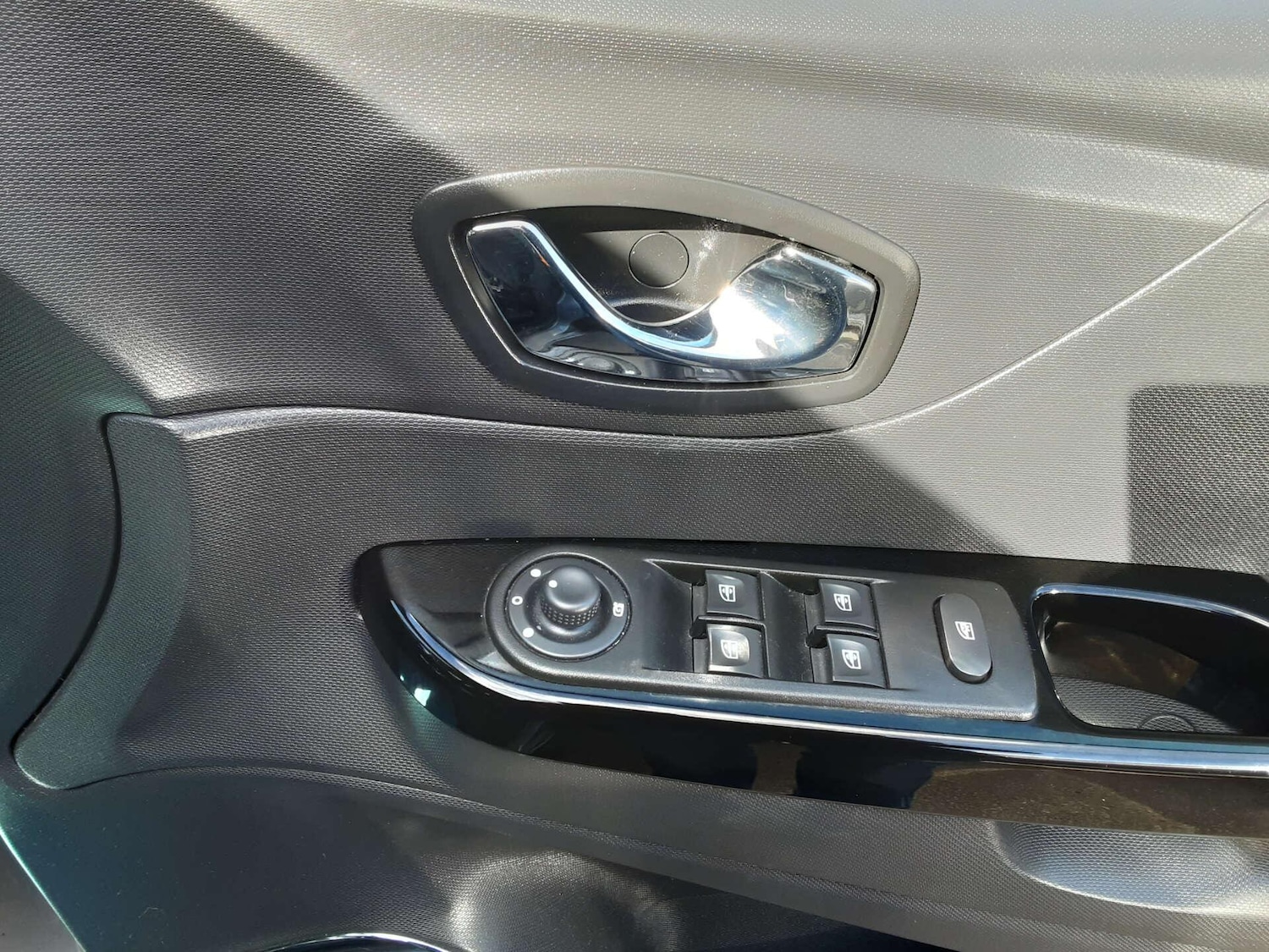 Used Renault Captur 2016 for sale - 78115844: Photo 21