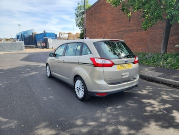 Used Ford Grand C-Max 2016 for sale - 79576906: Photo