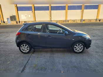 Used Mazda Mazda2 2014 for sale - 79533177: Photo