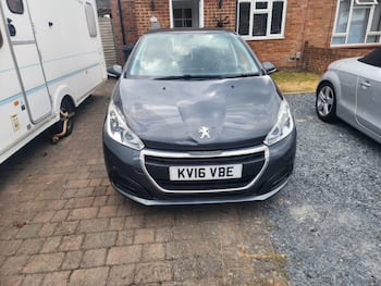 Used Peugeot 208 2016 for sale - 79645433: Photo