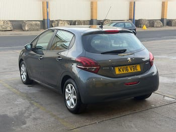 Used Peugeot 208 2016 for sale - 79645433: Photo