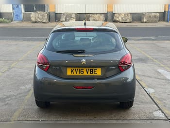 Used Peugeot 208 2016 for sale - 79645433: Photo