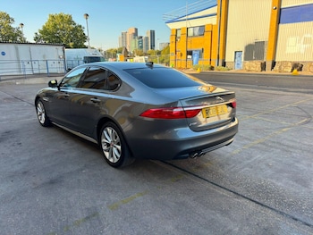 Used Jaguar XF 2018 for sale - 79508774: Photo