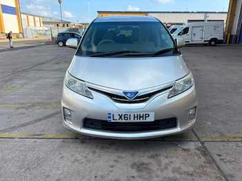Used Toyota Estima 2017 for sale - 79256049: Photo